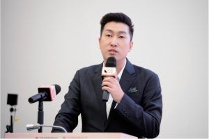 周文强：这个时代最大的机会，正在被一群“外行人”拿走——认知、长期主义与逆袭的底层逻辑